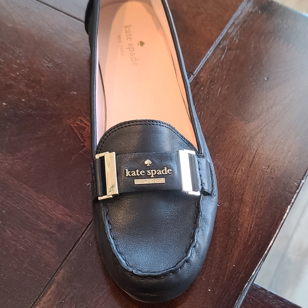 Kate spade driving loafer. Black, excellent condition worn once. Size 8.5